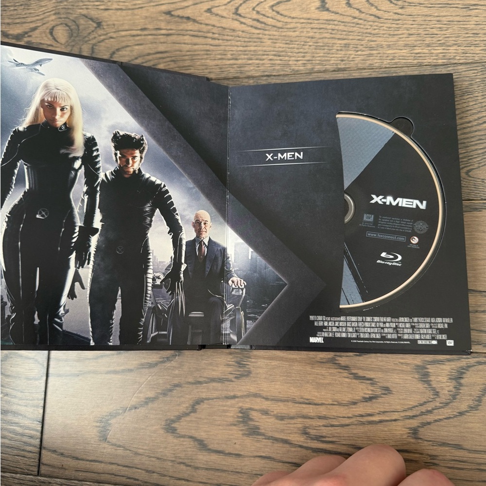 X-Men Collection Blu-Ray Set - Picture 4 of 10
